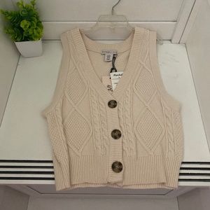Beige vest